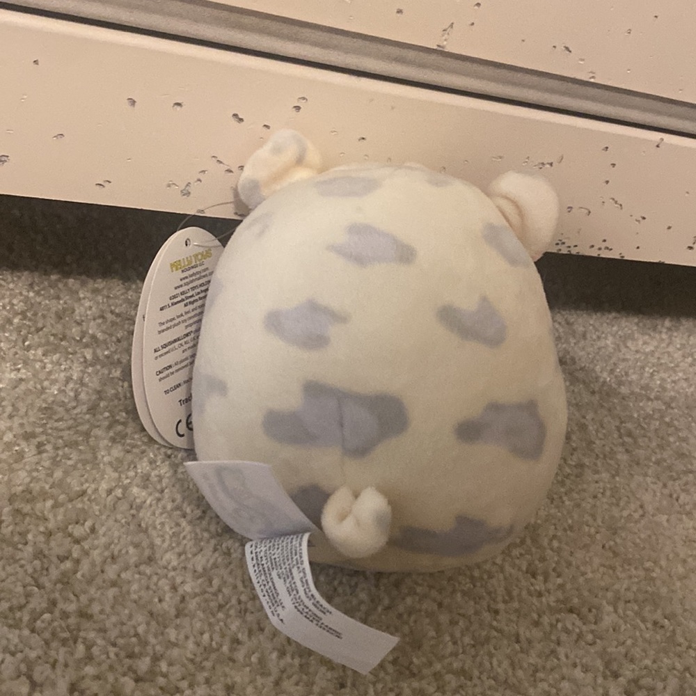 SUPER RARE “ROSIE” squish mallow in mini - Picture 2 of 3